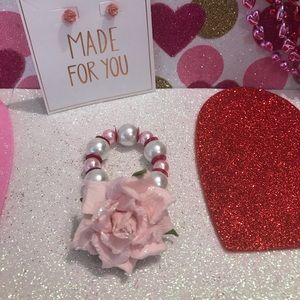 Toddler Valentines Day flower and pearl bracelet